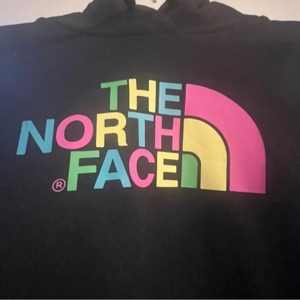 NORTH FACE Hoodie Women's M‎ Multicolor Lettering on Black - Picture 2 of 4